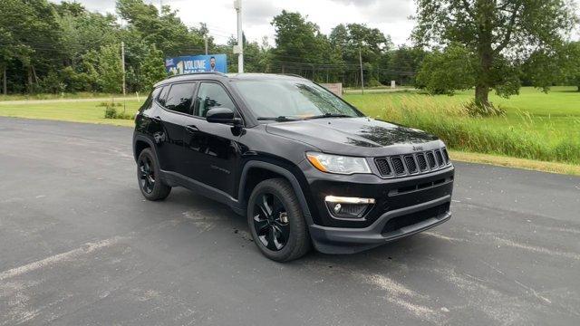 Photo of 2018 Diamond Black Jeep Compass