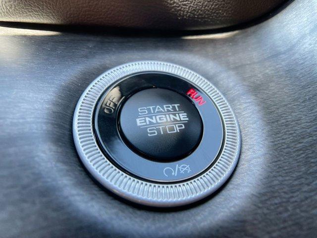 Photo of 2024 Bright White Clearcoat Jeep Grand Cherokee