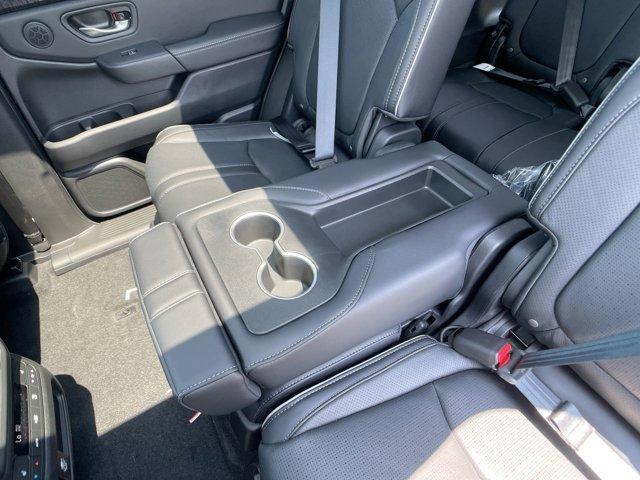 Photo of 2025 Crystal Black Pearl Honda Pilot