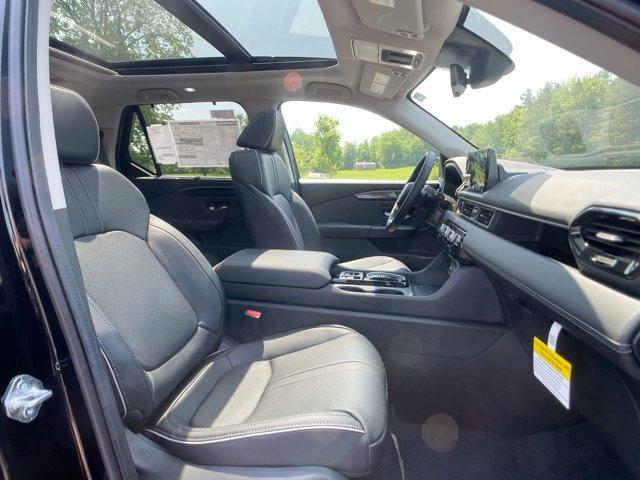 Photo of 2025 Crystal Black Pearl Honda Pilot