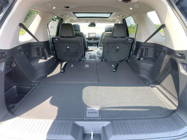 Photo of 2025 Crystal Black Pearl Honda Pilot