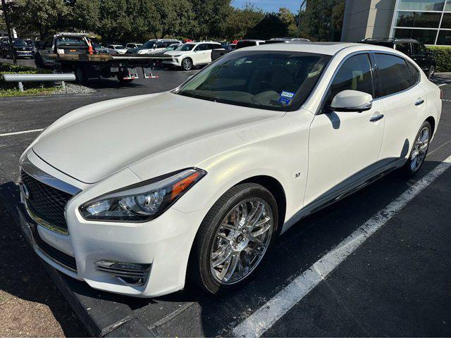 2015 Infiniti Q70L