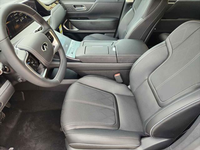 Photo of 2025 Mineral Black INFINITI QX80