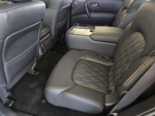 Photo of 2024 Super Black Nissan Armada