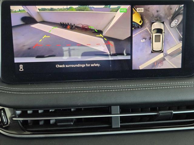 Photo of 2025 Majestic White INFINITI QX60