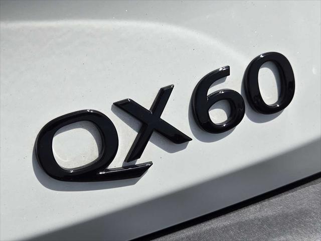 Photo of 2025 Majestic White INFINITI QX60