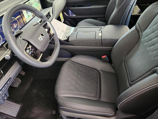 Photo of 2025 Mineral Black INFINITI QX80