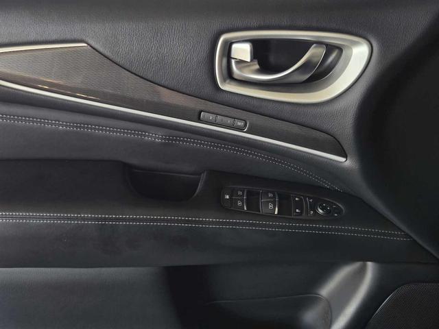 Photo of 2020 Black Obsidian INFINITI QX60