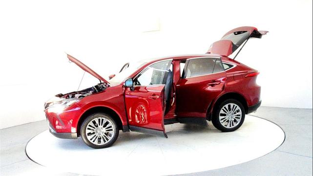 Photo of 2023 Ruby Flare Pearl Toyota Venza