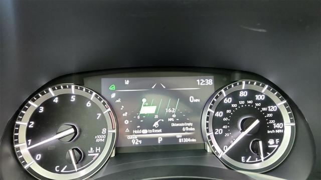 Photo of 2022 Moon Dust Toyota Highlander