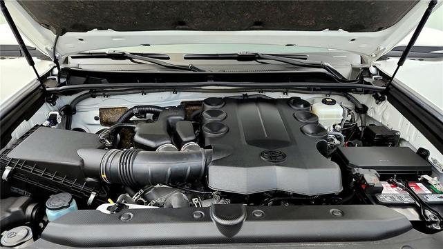 Photo of 2022 Blizzard Pearl Toyota 4Runner