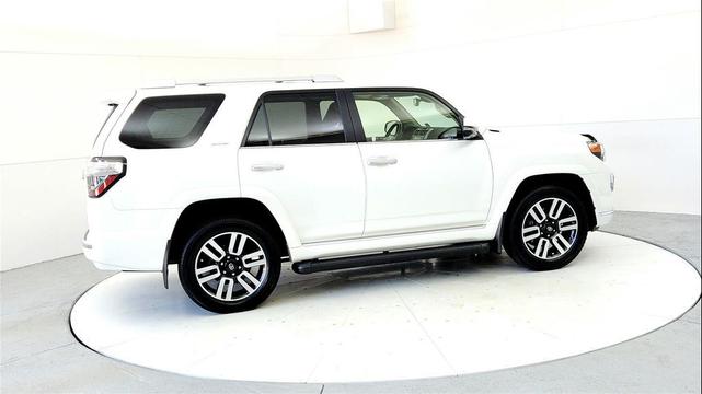 Photo of 2022 Blizzard Pearl Toyota 4Runner
