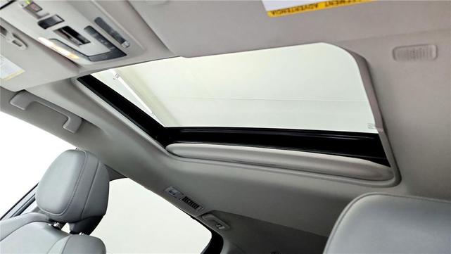 Photo of 2024 Predawn Gray Mica Toyota Sienna