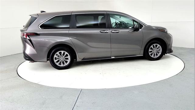 Photo of 2024 Predawn Gray Mica Toyota Sienna