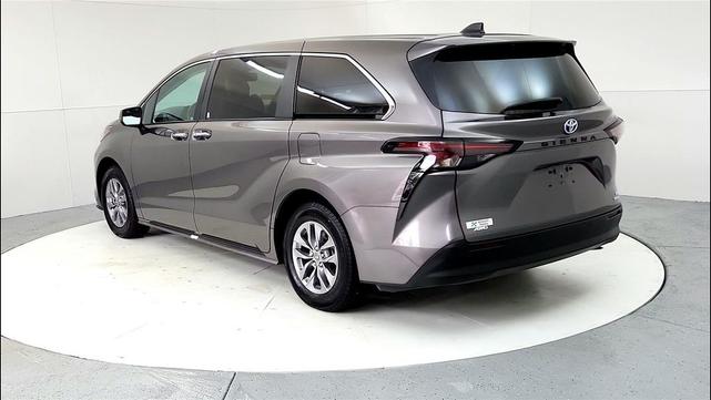 Photo of 2024 Predawn Gray Mica Toyota Sienna