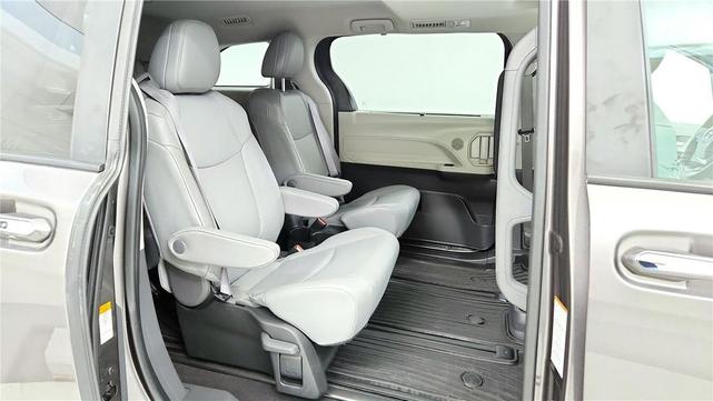 Photo of 2024 Predawn Gray Mica Toyota Sienna
