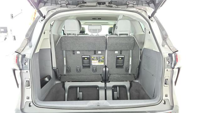 Photo of 2024 Predawn Gray Mica Toyota Sienna