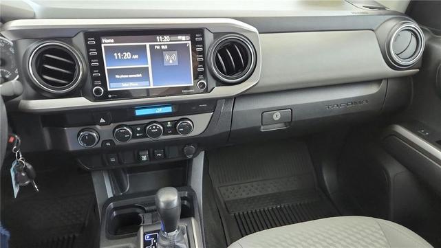 Photo of 2021 Super White Toyota Tacoma
