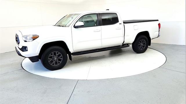 Photo of 2021 Super White Toyota Tacoma