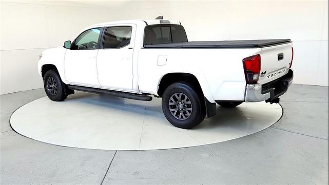 Photo of 2021 Super White Toyota Tacoma