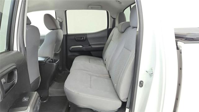 Photo of 2021 Super White Toyota Tacoma