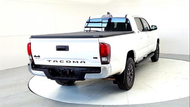 Photo of 2021 Super White Toyota Tacoma
