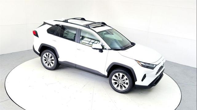 Photo of 2025 Wind Chill Pearl Toyota RAV4