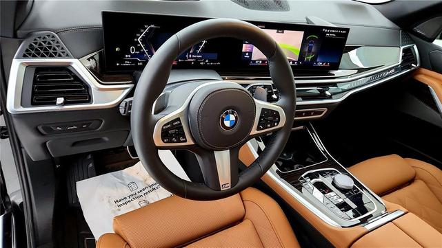 Photo of 2025 Black Sapphire Metallic BMW X5