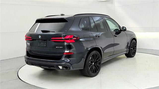 Photo of 2025 Black Sapphire Metallic BMW X5