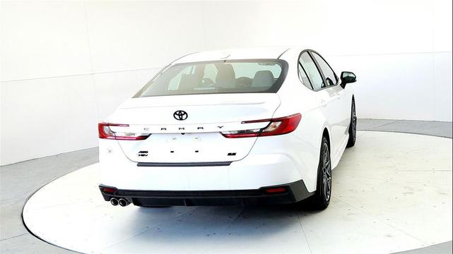 Photo of 2025 Ice Cap Toyota Camry