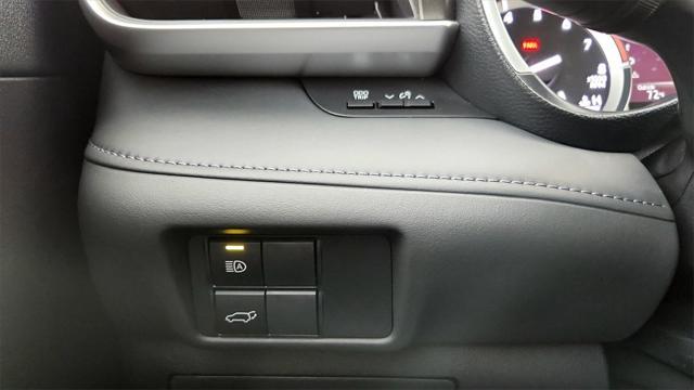 Photo of 2022 Ruby Flare Pearl Toyota Highlander