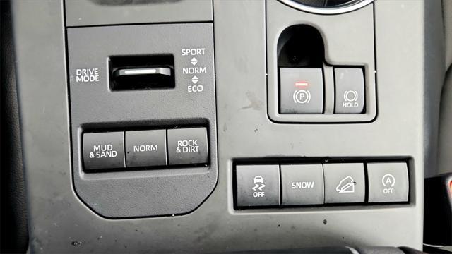 Photo of 2022 Ruby Flare Pearl Toyota Highlander