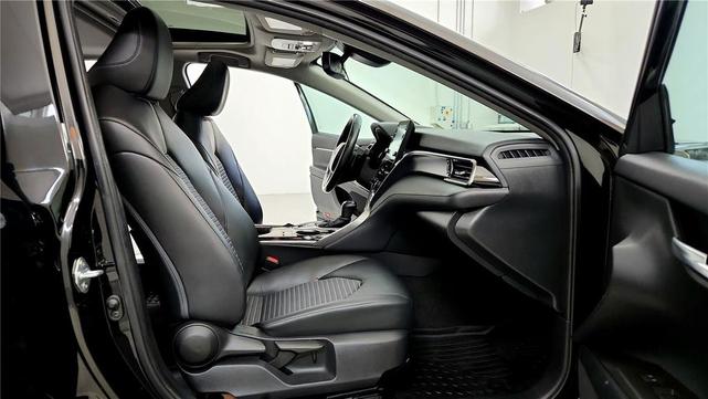 Photo of 2022 Midnight Black Metallic Toyota Camry