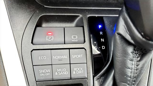 Photo of 2022 Ruby Flare Pearl Toyota RAV4