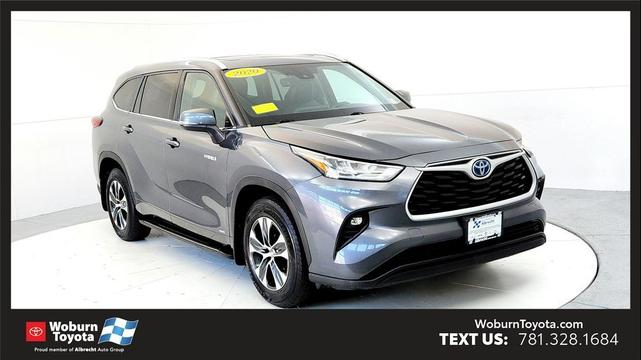 Photo of 2020 Magnetic Gray Metallic Toyota Highlander Hybrid