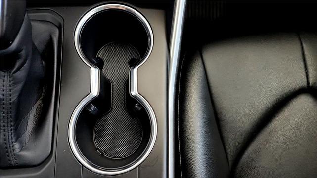 Photo of 2020 Magnetic Gray Metallic Toyota Highlander Hybrid