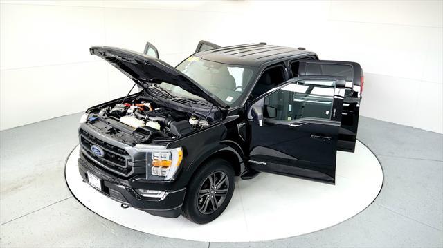 Photo of 2022 AGATE BLACK METALLIC Ford F-150