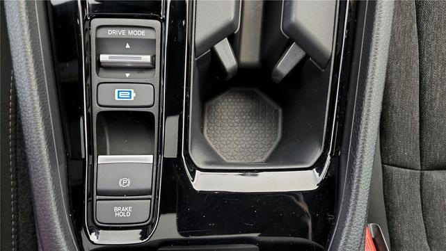 Photo of 2023 Lunar Silver Metallic Honda Accord Hybrid