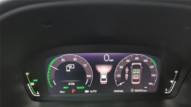 Photo of 2023 Lunar Silver Metallic Honda Accord Hybrid