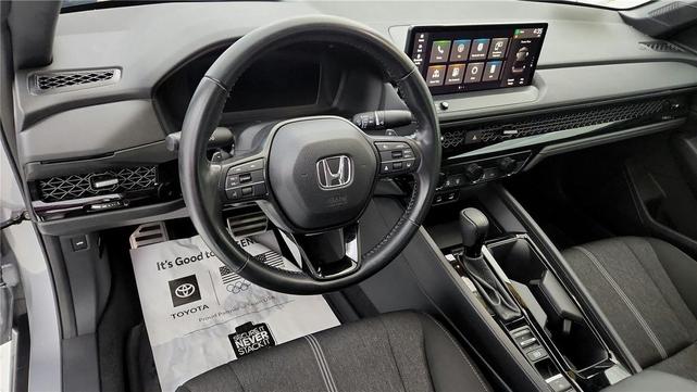 Photo of 2023 Lunar Silver Metallic Honda Accord Hybrid