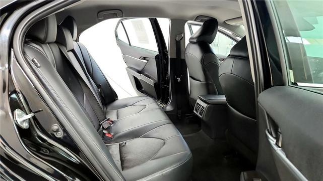 Photo of 2023 Midnight Black Metallic Toyota Camry