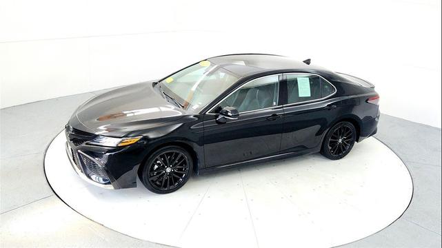 Photo of 2023 Midnight Black Metallic Toyota Camry