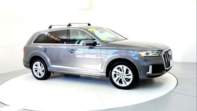 Photo of 2021 Samurai Gray Metallic Audi Q7