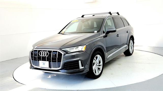Photo of 2021 Samurai Gray Metallic Audi Q7