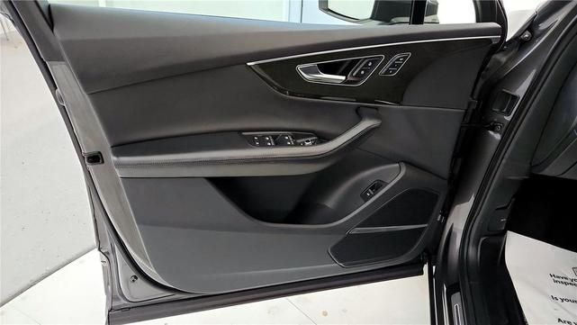 Photo of 2021 Samurai Gray Metallic Audi Q7