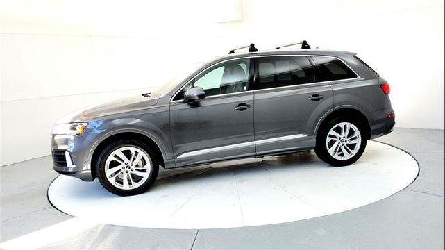 Photo of 2021 Samurai Gray Metallic Audi Q7