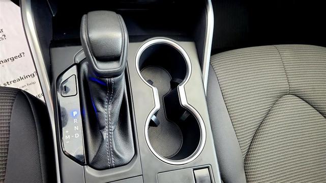 Photo of 2023 Midnight Black Metallic Toyota Highlander