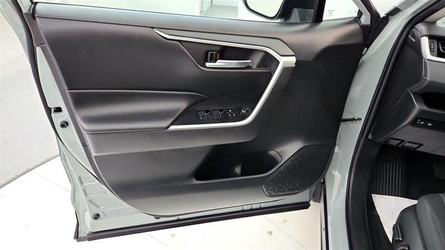 Photo of 2022 Lunar Rock Toyota RAV4
