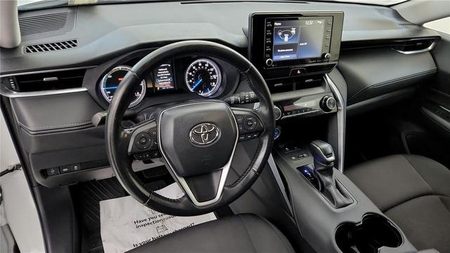 Photo of 2021 Blizzard Pearl Toyota Venza