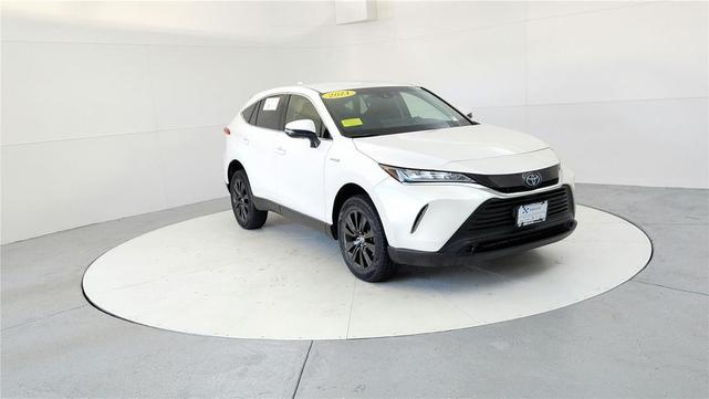 Photo of 2021 Blizzard Pearl Toyota Venza